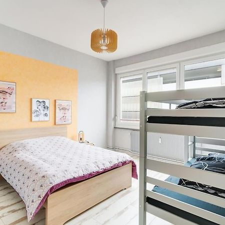 Superbe Appartement A Une Minute A Pied De La Gare Epinal Exterior photo